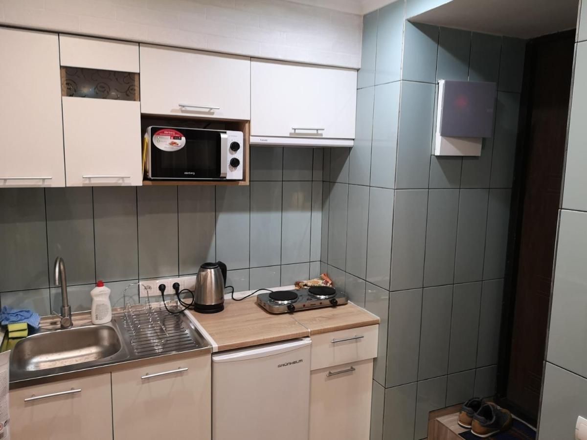 Freedom Apartment On Bazarna Str Lviv Dış mekan fotoğraf